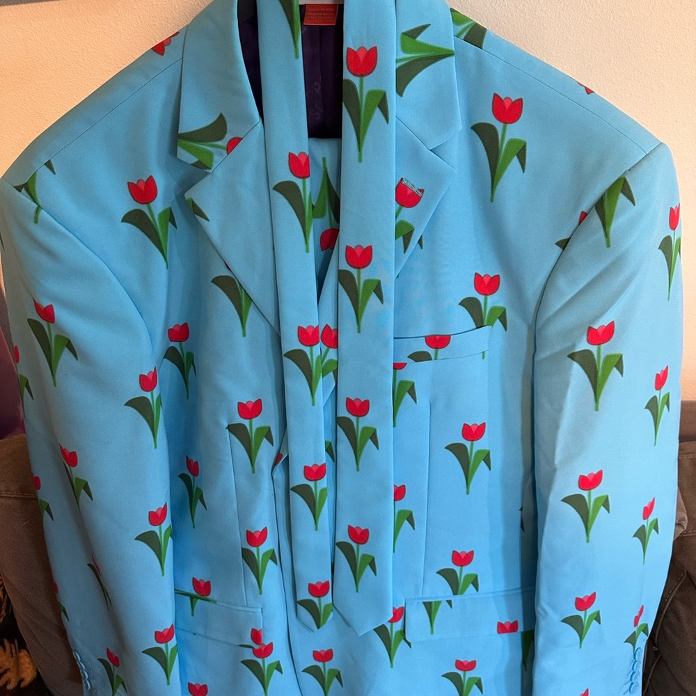 OppoSuits - Blue Suit with Red Tulip Pattern